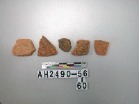 藏品(紅色夾砂陶片)的圖片